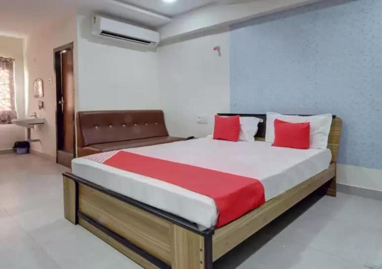 Hotel Santoshi Hometel Raichur Eksteriør billede