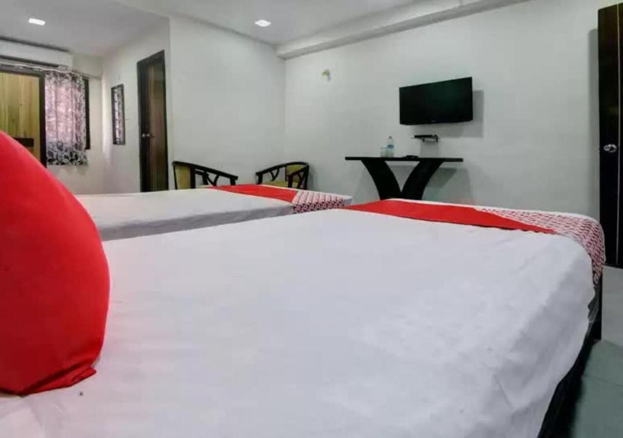 Hotel Santoshi Hometel Raichur Eksteriør billede